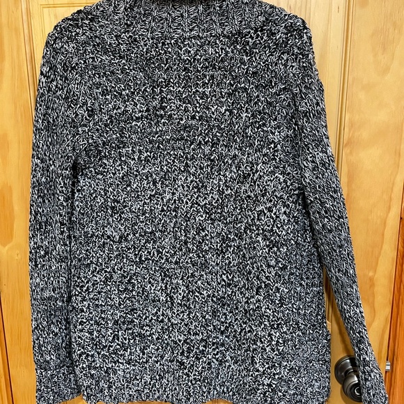 Cardigan - Picture 2 of 3